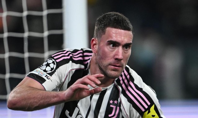 开云-意媒：DV9今日依旧随尤文合练，明日赛前最后一练将成关键