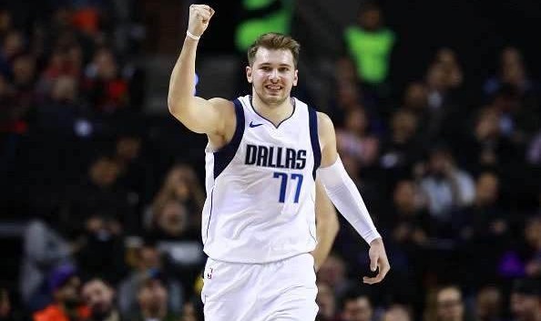 上限在哪里？三分球持续提升东契奇带队轻取绿军