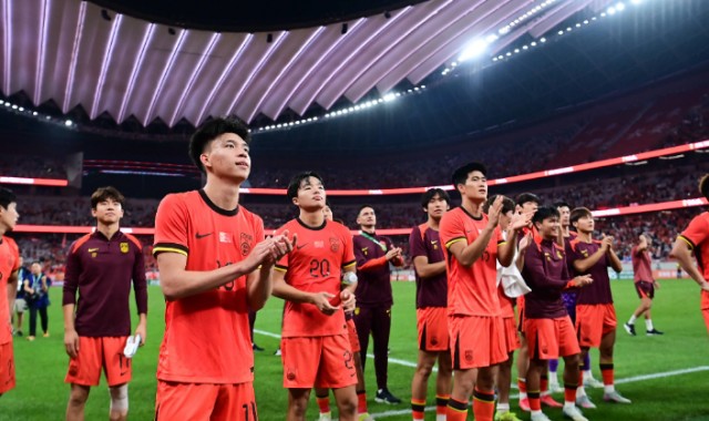 开云下载-双喜临门！邵佳一确定U23国脚名额，8人进国足，22岁天才成大热门